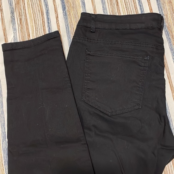 H&M Black Skinny Pants - Picture 3 of 3